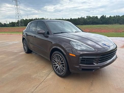 Used 2019 Porsche Cayenne AWD/4WD image 3