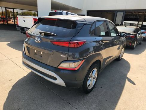 Used 2023 Hyundai Kona SE w/ Cargo Package AWD/4WD image 6