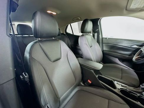 Certified 2022 Buick Encore GX Select w/ Sport Touring Package image 27