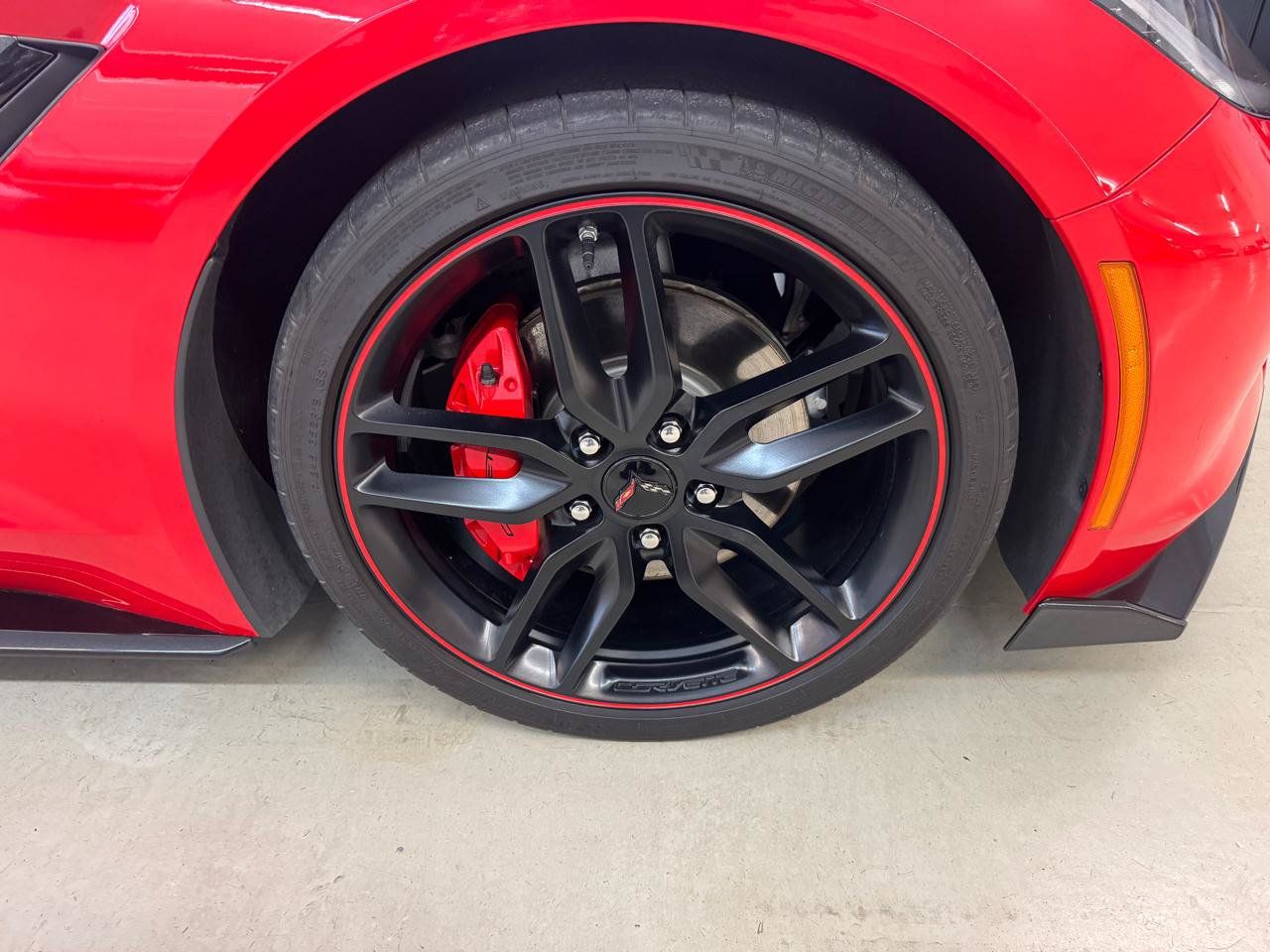 Used 2019 Chevrolet Corvette Convertible w/ 2LT w/ 2LT Preferred Equipment Group RWD image 35