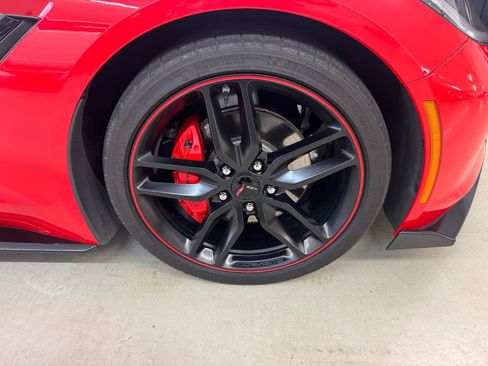Used 2019 Chevrolet Corvette Stingray Convertible w/ 2LT Preferred Equipment Group RWD image 35