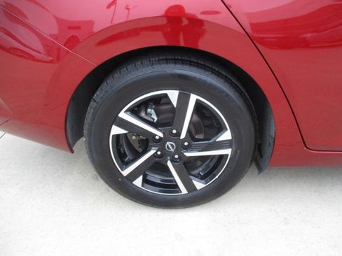 Used 2024 Nissan Sentra SV image 10