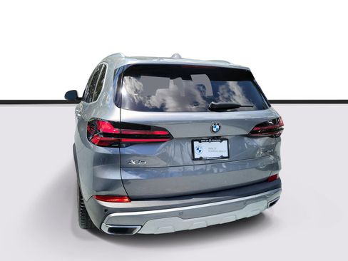 Used 2024 BMW X5 sDrive40i w/ Parking Assistance Package RWD image 3