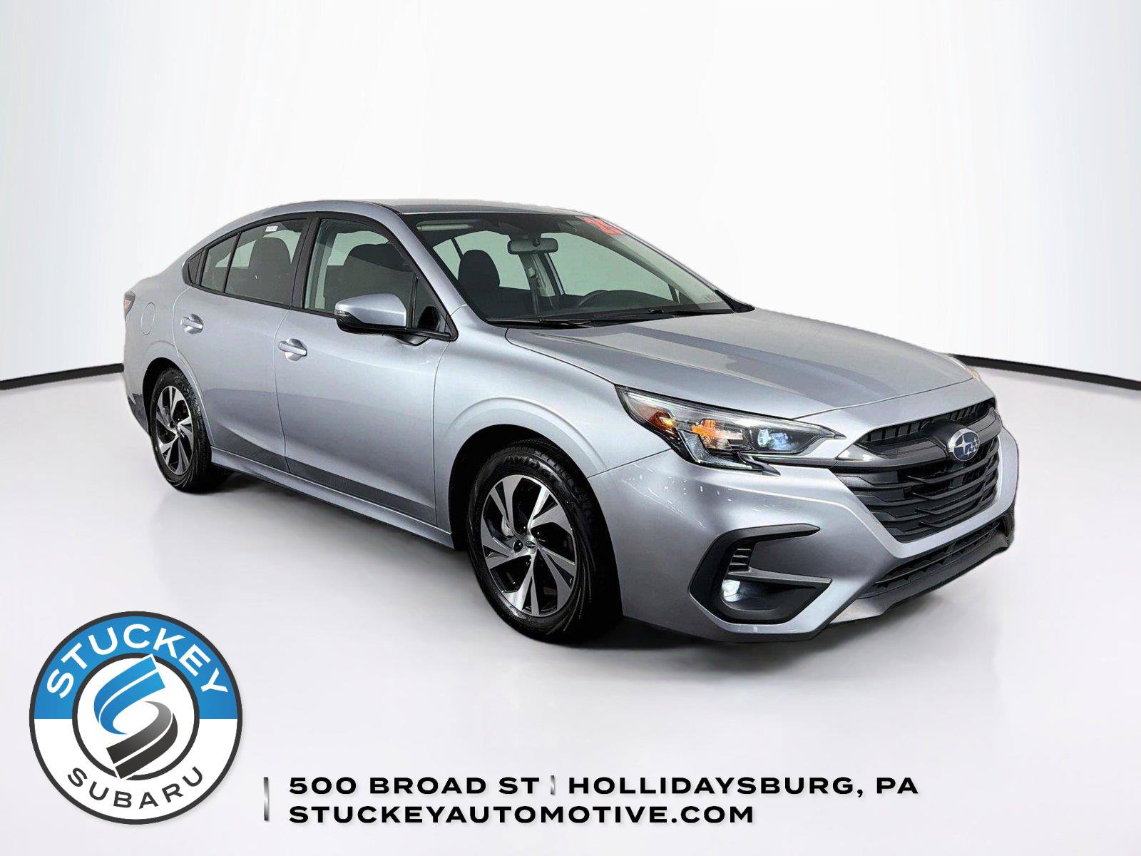 Used 2025 Subaru Legacy Premium AWD/4WD image 1