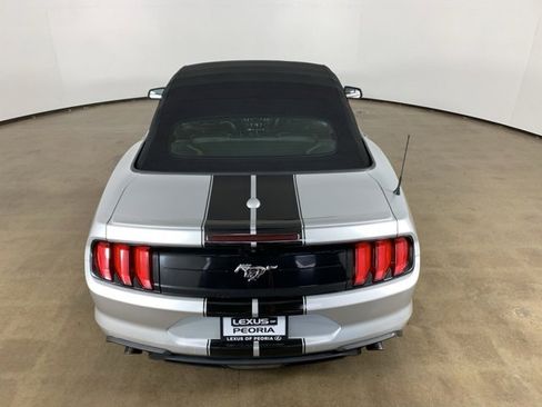 Used 2018 Ford Mustang Premium image 11