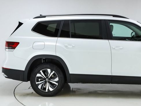New 2026 Volkswagen Atlas SE FWD image 11