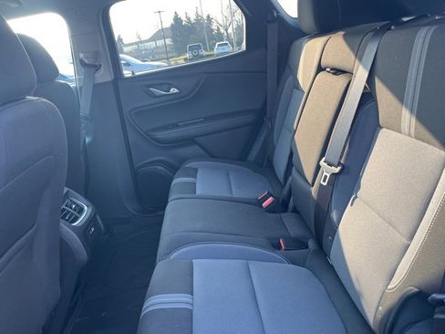 Certified 2024 Chevrolet Blazer LT w/ Convenience Package image 9