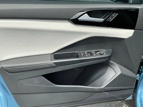 New 2026 Volkswagen Taos S FWD image 10