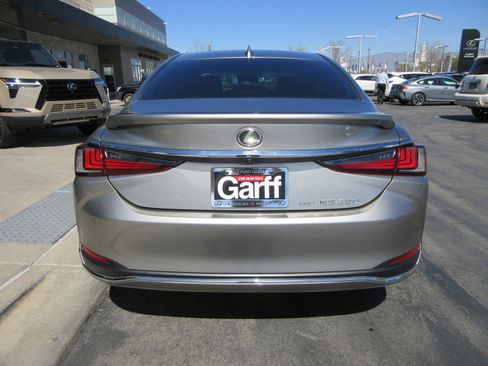 Used 2021 Lexus ES 250 w/ Premium Package image 7