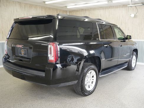 Used 2019 GMC Yukon XL SLT image 10