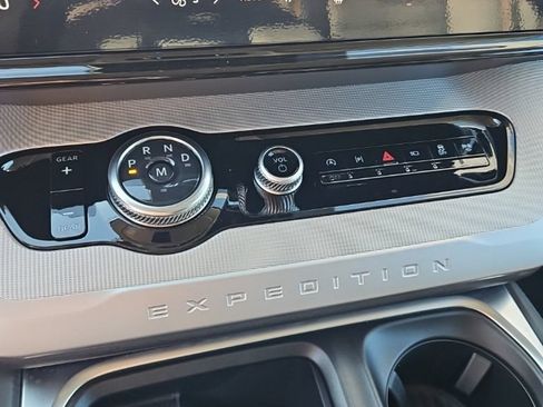 Used 2026 Ford Expedition Max Active RWD image 19