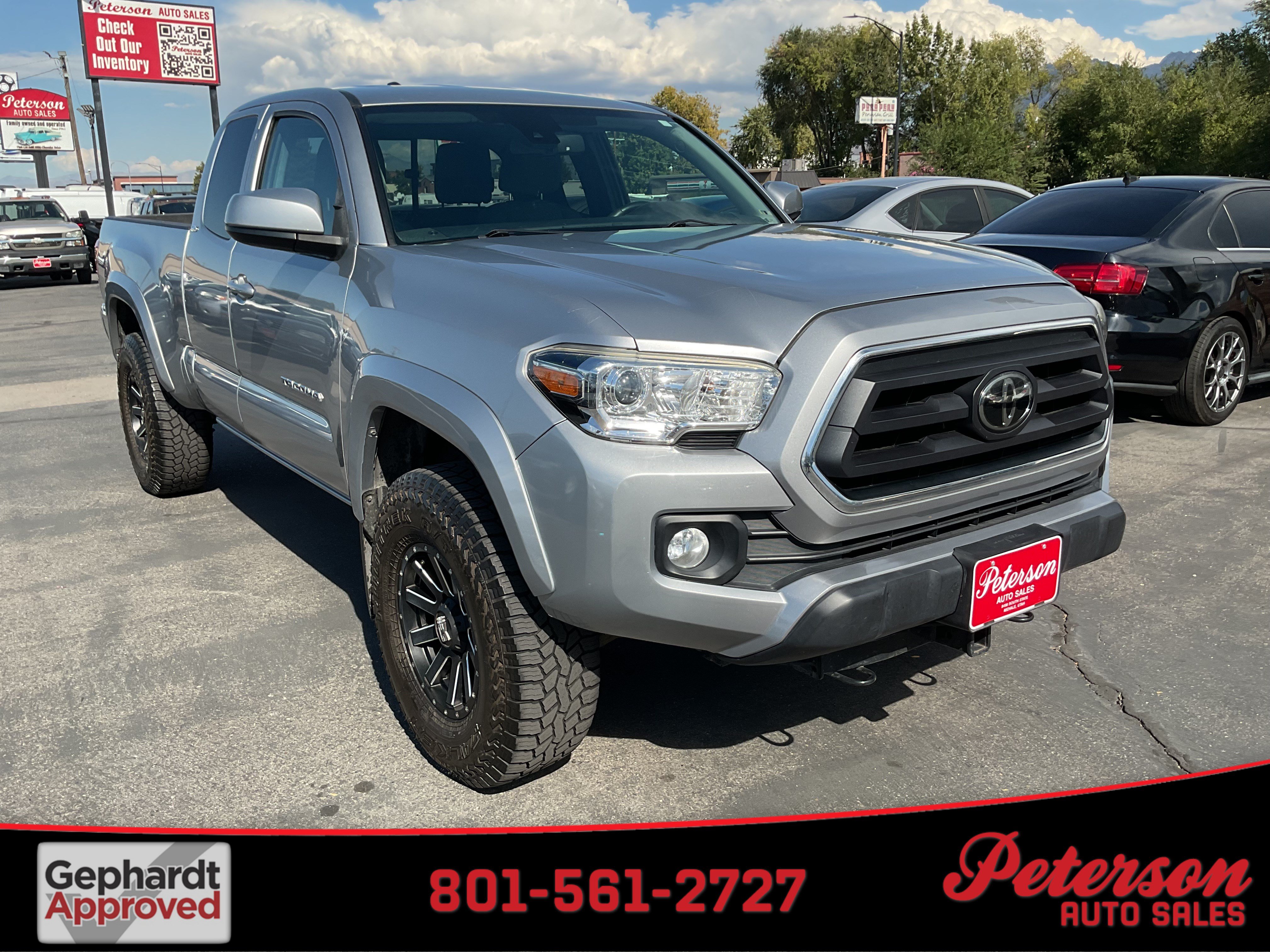 Used 2021 Toyota Tacoma SR5 AWD/4WD image 1