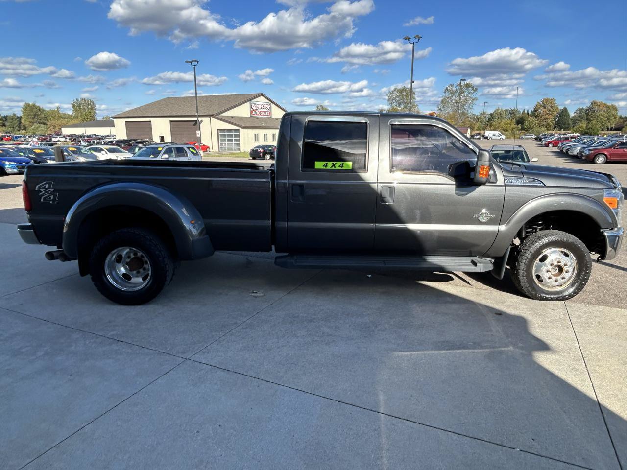 Used 2016 Ford F350 XLT w/ XLT Value Package AWD/4WD image 4