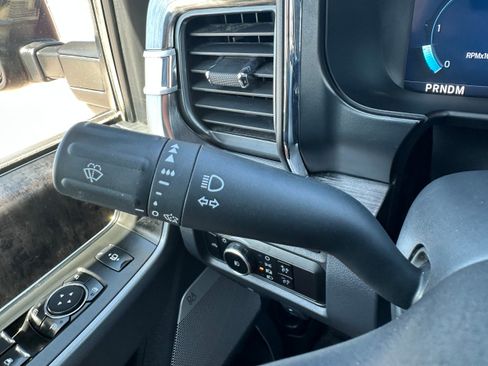 Used 2023 Ford F350 Lariat w/ Lariat Ultimate Package AWD/4WD image 28