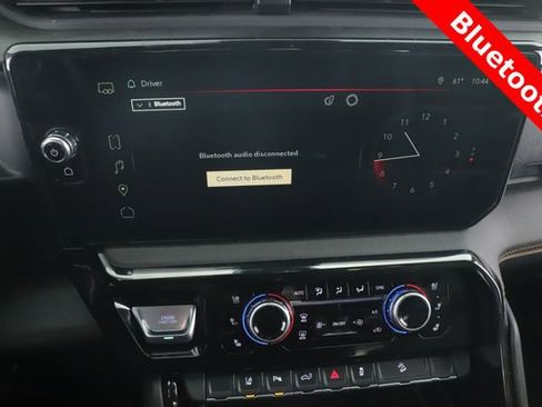 Used 2024 GMC Sierra 2500 AT4 image 5