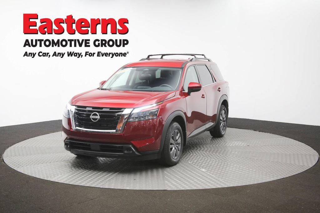 Used 2024 Nissan Pathfinder SV AWD/4WD image 57