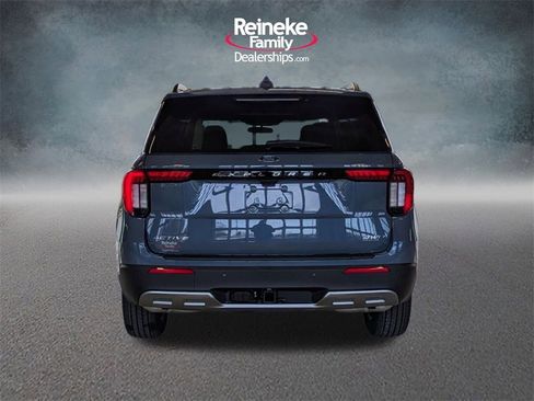 New 2026 Ford Explorer Active w/ Active Comfort Package image 6