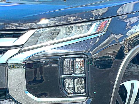 Used 2023 Mitsubishi Outlander Sport SE AWD/4WD image 4