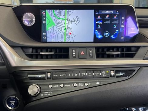 Used 2021 Lexus ES 300h w/ Accessory Package FWD image 47