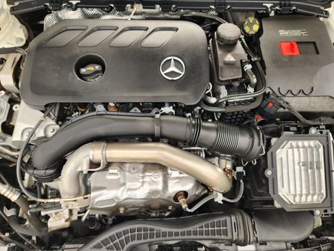 Used 2025 Mercedes-Benz CLA 250 image 33