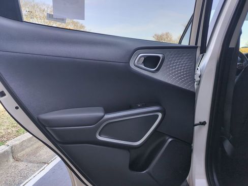 Used 2024 Kia Soul LX w/ Option Group 015 image 26