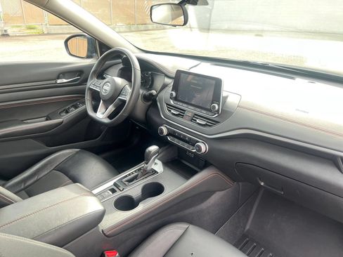 Used 2022 Nissan Altima 2.5 SR AWD/4WD image 34