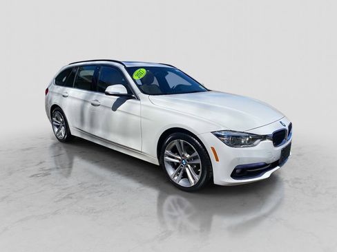 Used 2017 BMW 328d xDrive Wagon AWD/4WD image 10