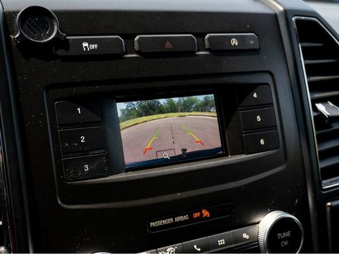 Used 2018 Ford Expedition XL RWD image 25