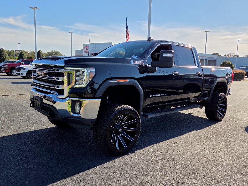 Used 2021 GMC Sierra 2500 SLE AWD/4WD image 2