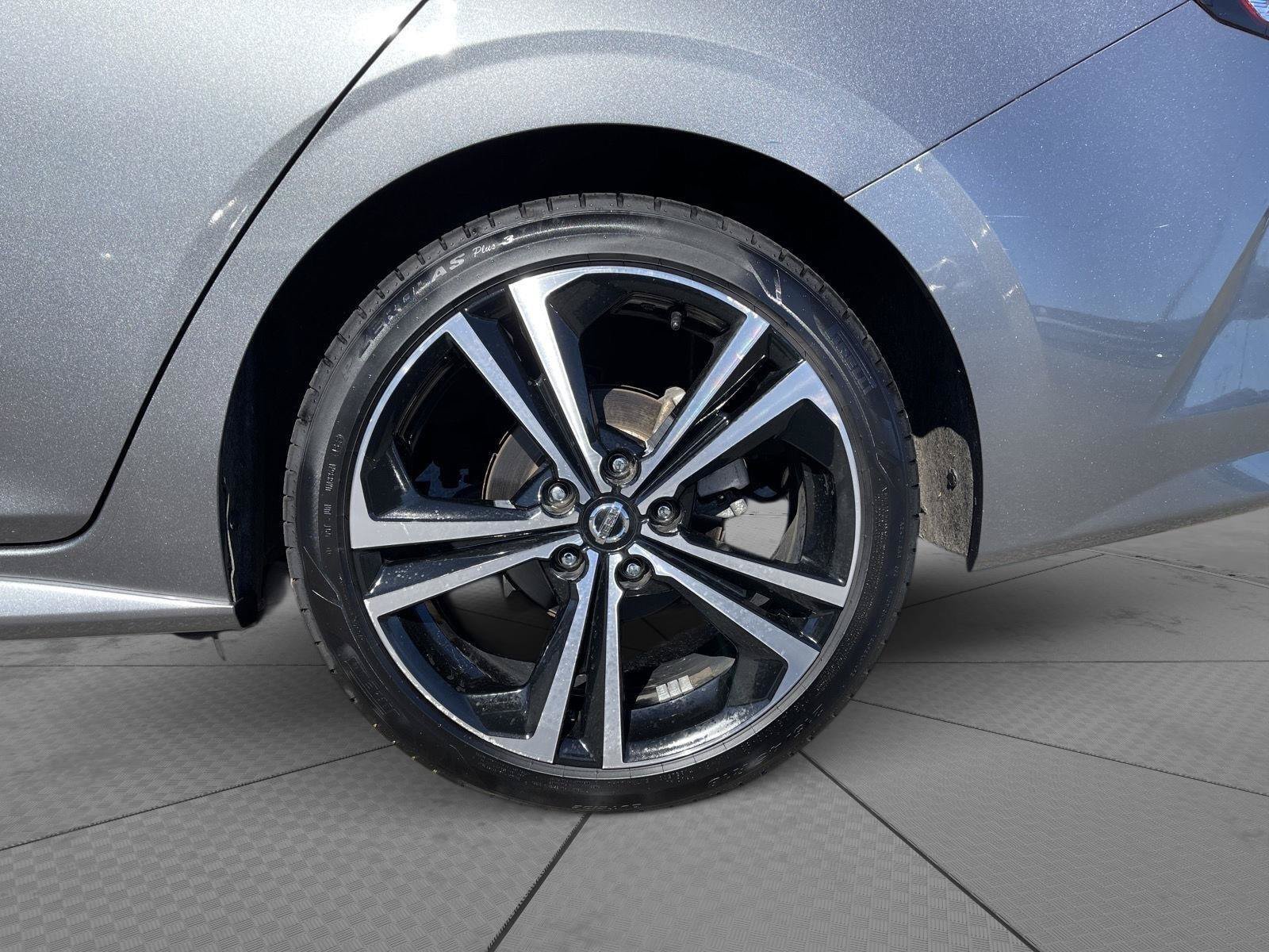 Used 2020 Nissan Sentra SR FWD image 24