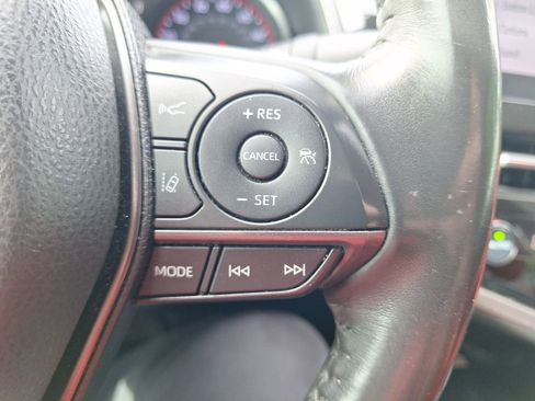 Used 2022 Toyota Camry XSE FWD image 19