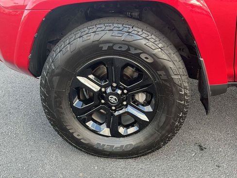 Certified 2022 Toyota 4Runner SR5 Premium AWD/4WD image 12