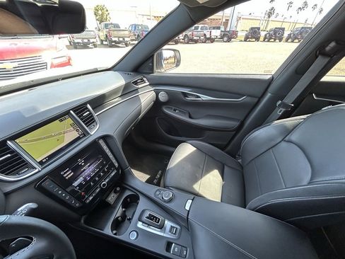 Used 2023 INFINITI QX50 Sport image 17