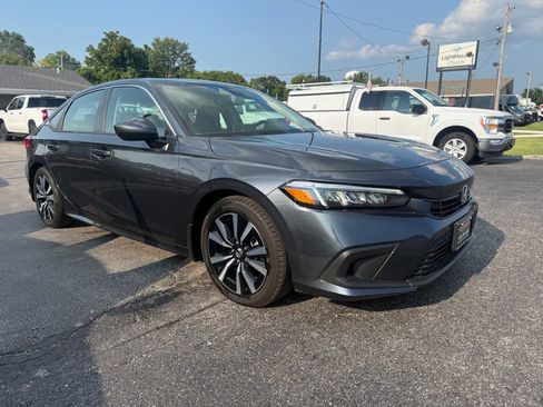 Used 2024 Honda Civic EX image 4