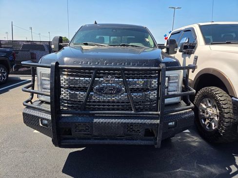 Used 2019 Ford F350 Lariat w/ Lariat Ultimate Package AWD/4WD image 2