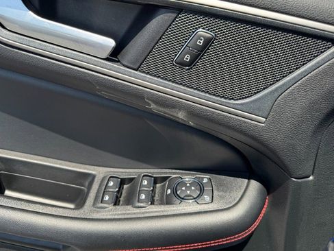 Used 2024 Ford Edge ST-Line image 15