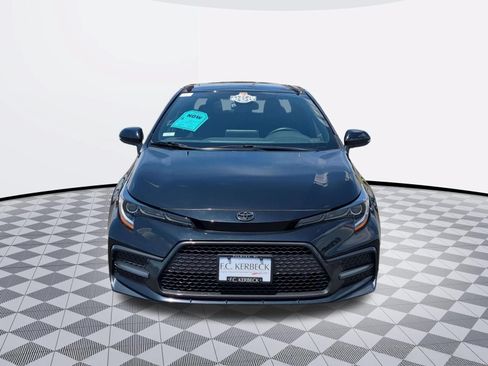Used 2021 Toyota Corolla SE w/ SE Premium Package FWD image 3