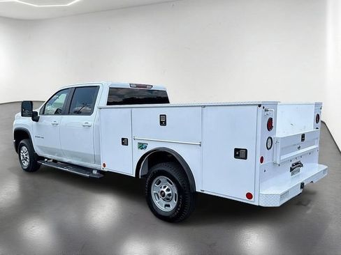 Used 2025 Chevrolet Silverado 2500 LT w/ Convenience Package AWD/4WD image 8