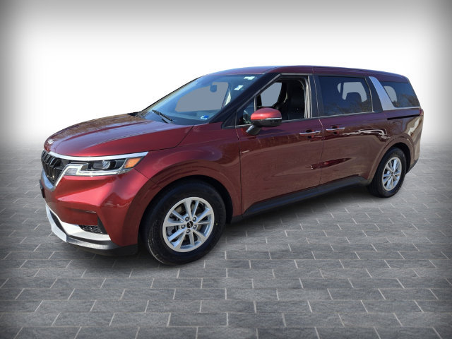 Used 2024 Kia Carnival LX FWD image 3