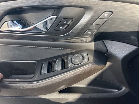 Certified 2023 Chevrolet Traverse High Country w/ LPO, Floor Liner Package image 19