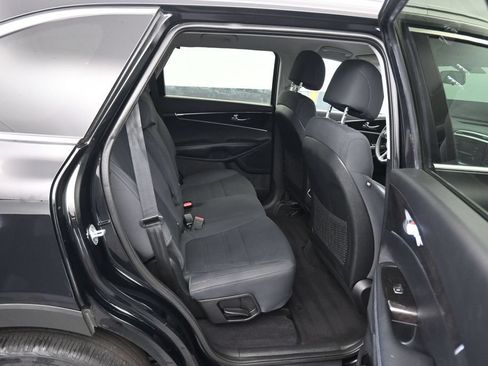 Used 2017 Kia Sorento AWD image 34