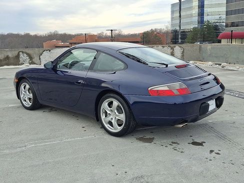 Used 2001 Porsche 911 Carrera image 3