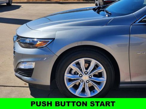 Used 2025 Chevrolet Malibu LT image 8