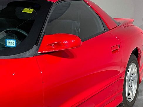 Used 1998 Pontiac Firebird Formula w/ Opt Pkg image 30