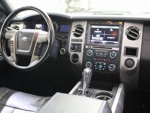 Used 2015 Ford Expedition Limited w/ Equipment Group 301A image 24