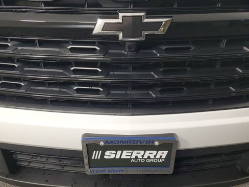 New 2026 Chevrolet Traverse LT w/ Midnight/Sport Edition image 10