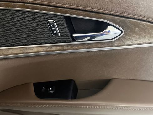 Used 2017 Lincoln MKX Reserve w/ Lincoln MKX Climate Package image 57