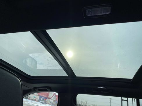 Used 2021 GMC Yukon XL Denali w/ LPO, Illumination Package image 11