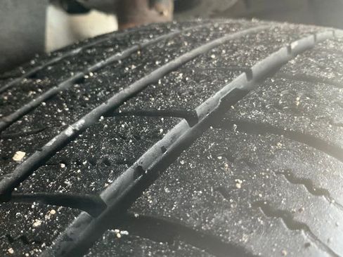 Used 2018 Chevrolet Cruze LT w/ Convenience Package image 10