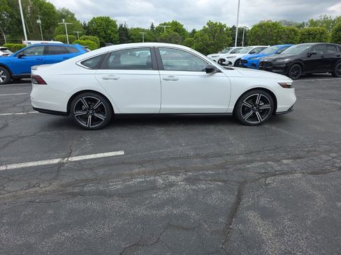Certified 2023 Honda Accord Sport image 8